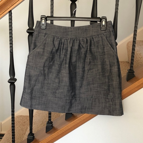 😍 ADORABLE Denim Patterned Skirt - Size M 😍 - Picture 2 of 5
